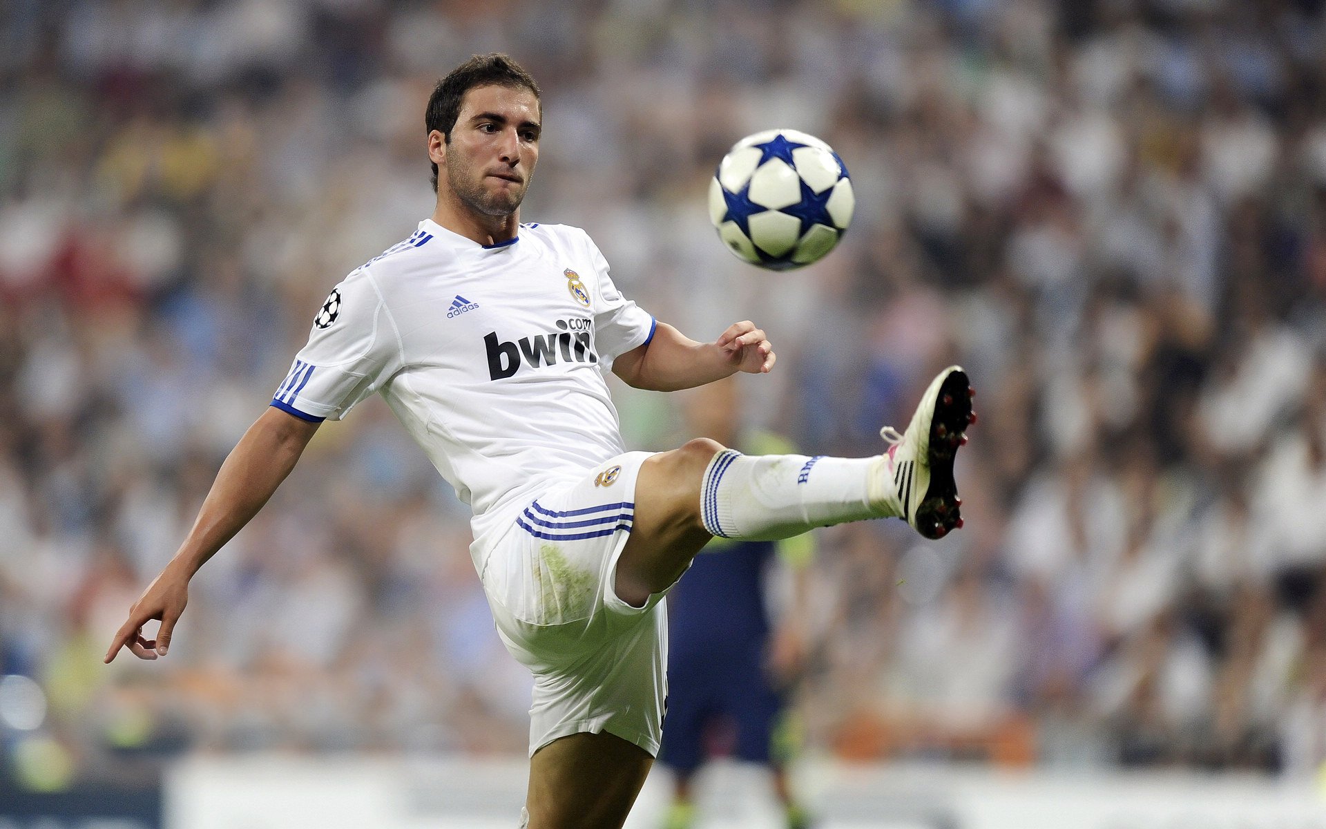 业界专家畅谈电竞未来：从技术、内容到生态的全方位思考，电竞行业的现状和未来的发展的趋势