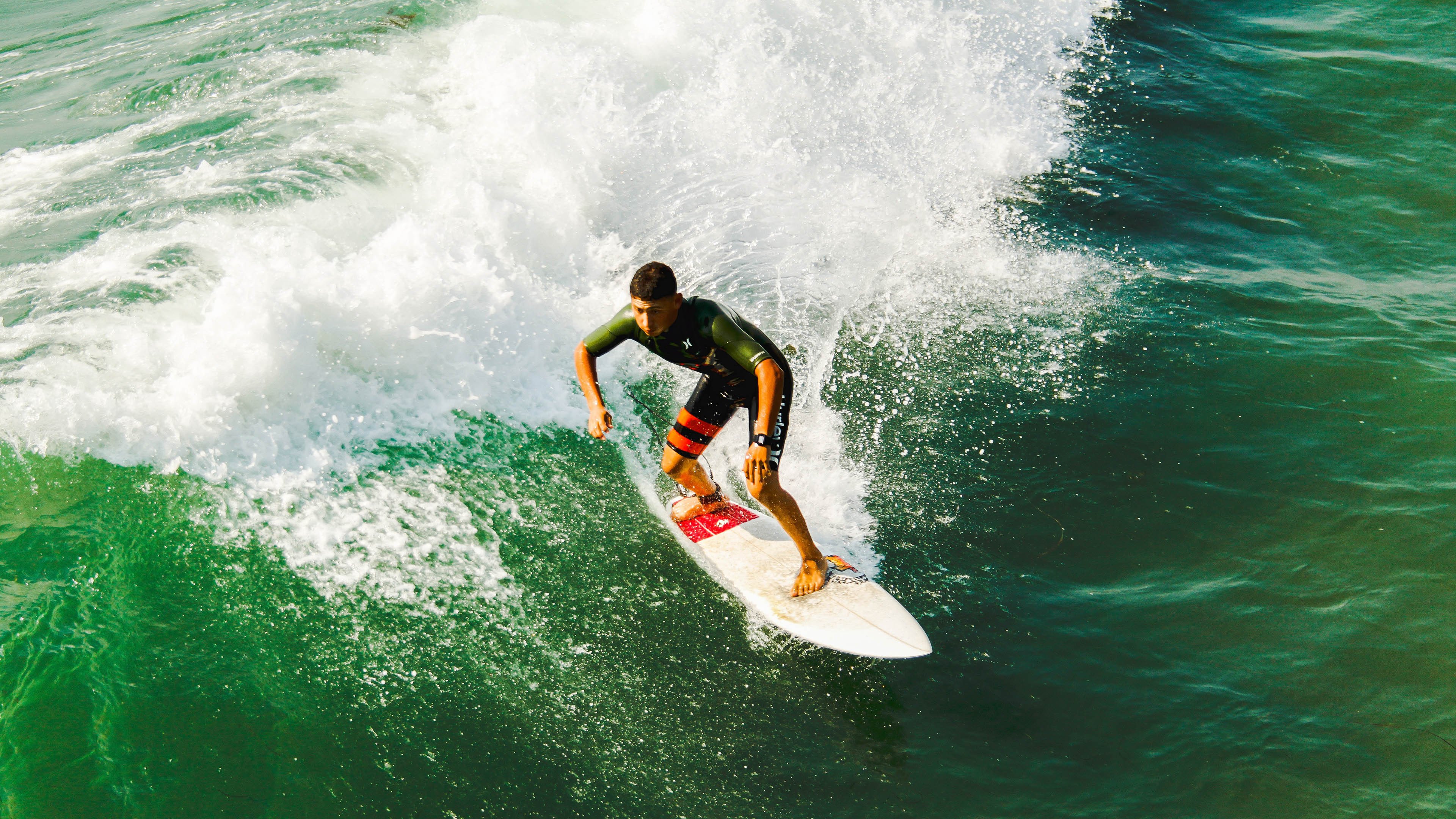 德甲转会热潮:多支豪门补强中场与锋线,2021-2022德甲转会